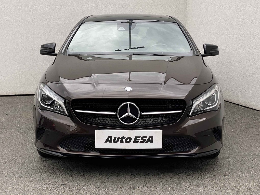 Mercedes-Benz CLA 1.6T  CLA 200