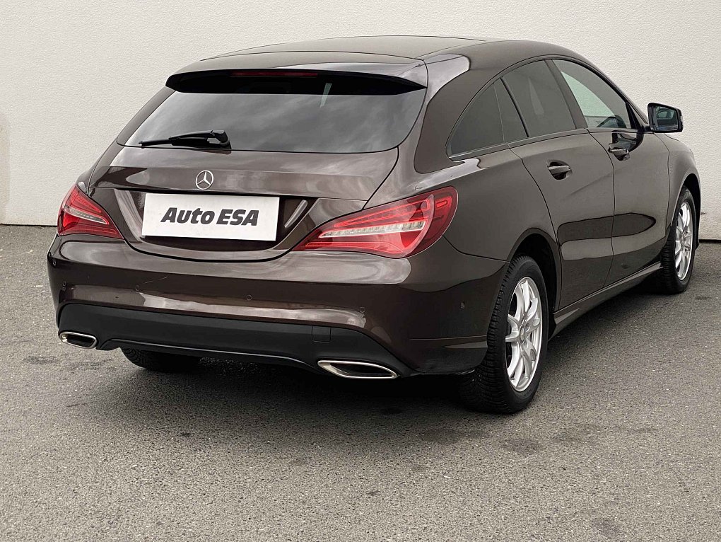 Mercedes-Benz CLA 1.6T  CLA 200