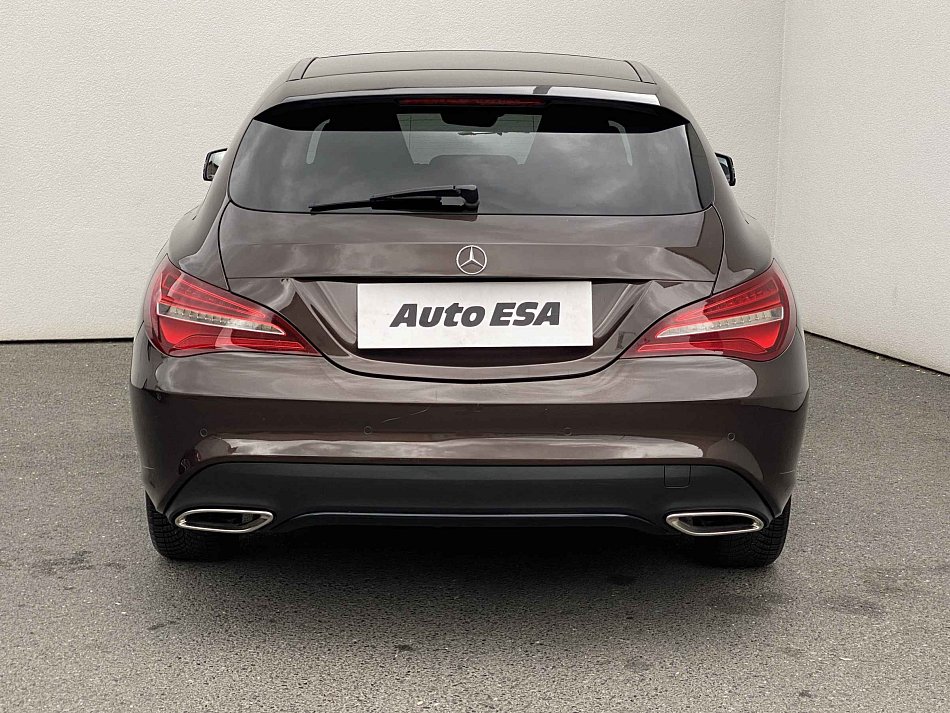 Mercedes-Benz CLA 1.6T  CLA 200