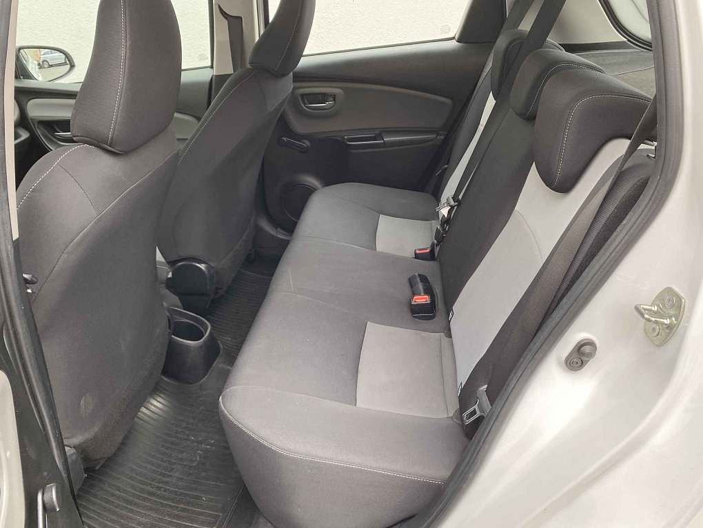 Toyota Yaris 1.5 i 
