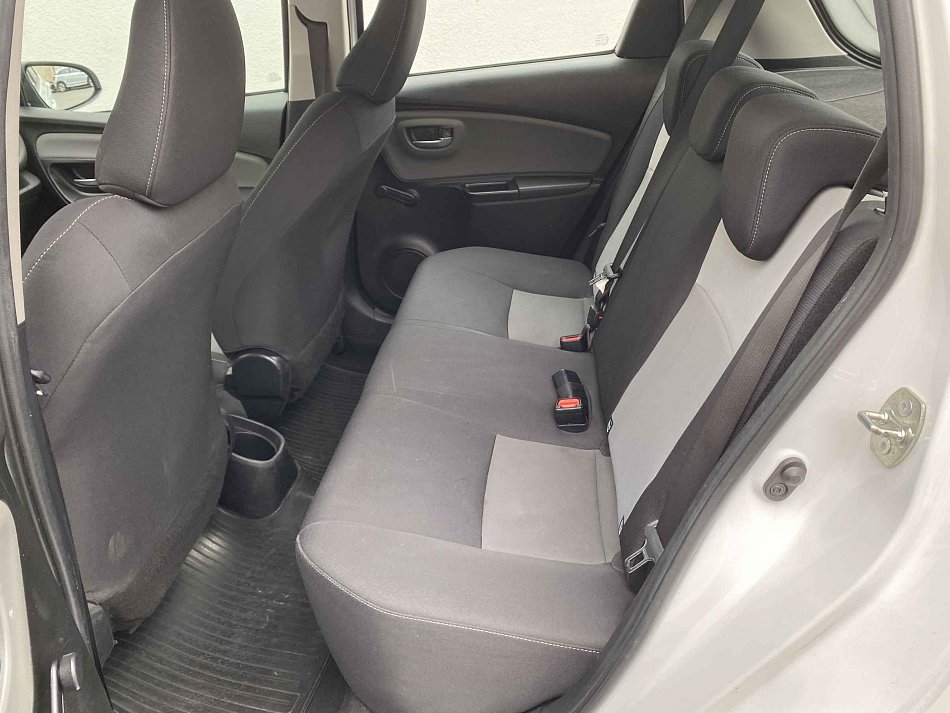Toyota Yaris 1.5 i 