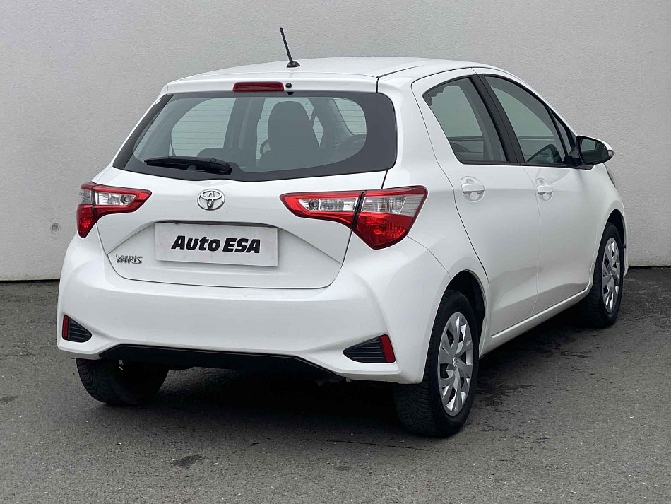 Toyota Yaris 1.5 i 
