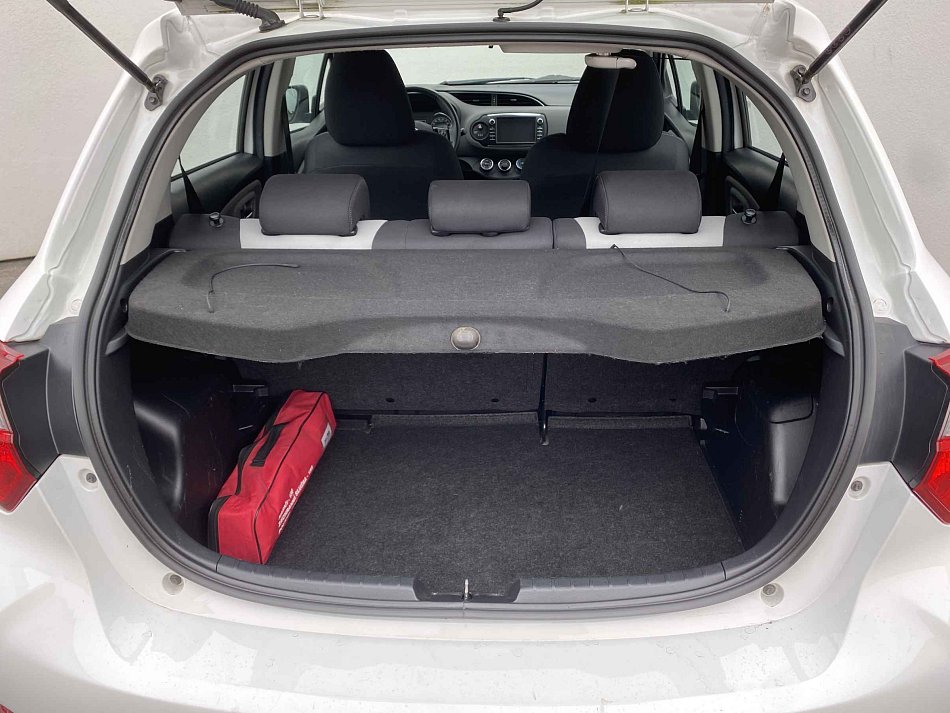 Toyota Yaris 1.5 i 