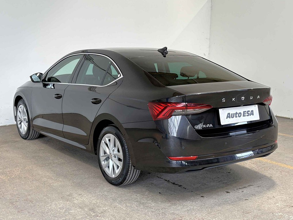 Škoda Octavia IV 1.5 TSI 