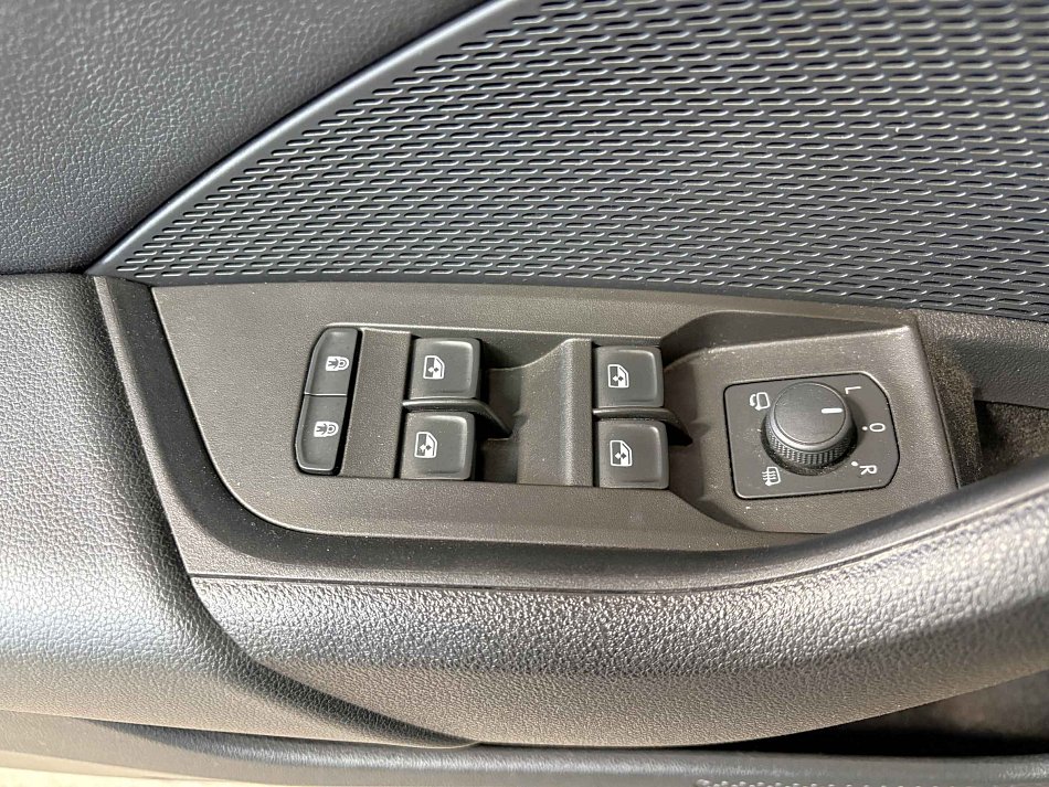 Škoda Octavia IV 1.5 TSI 