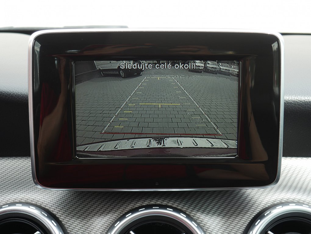 Mercedes-Benz GLA 2.0i  GLA 250  4Matic