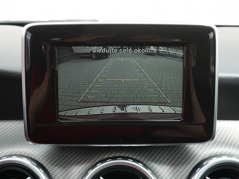 Mercedes-Benz GLA 2.0i  GLA 250  4Matic