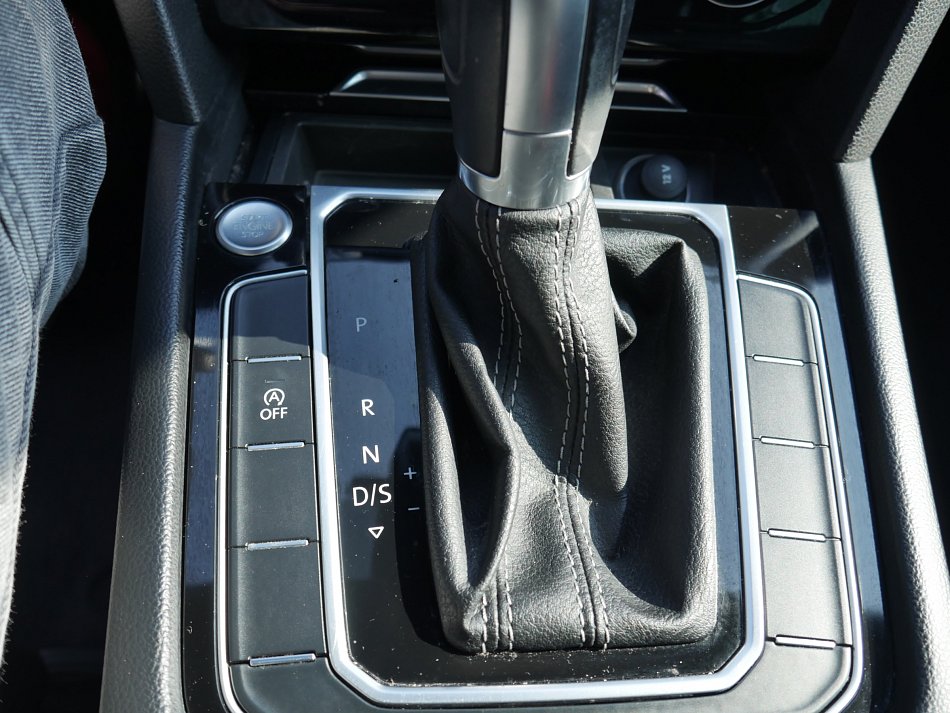 Volkswagen Passat 2.0TDi 