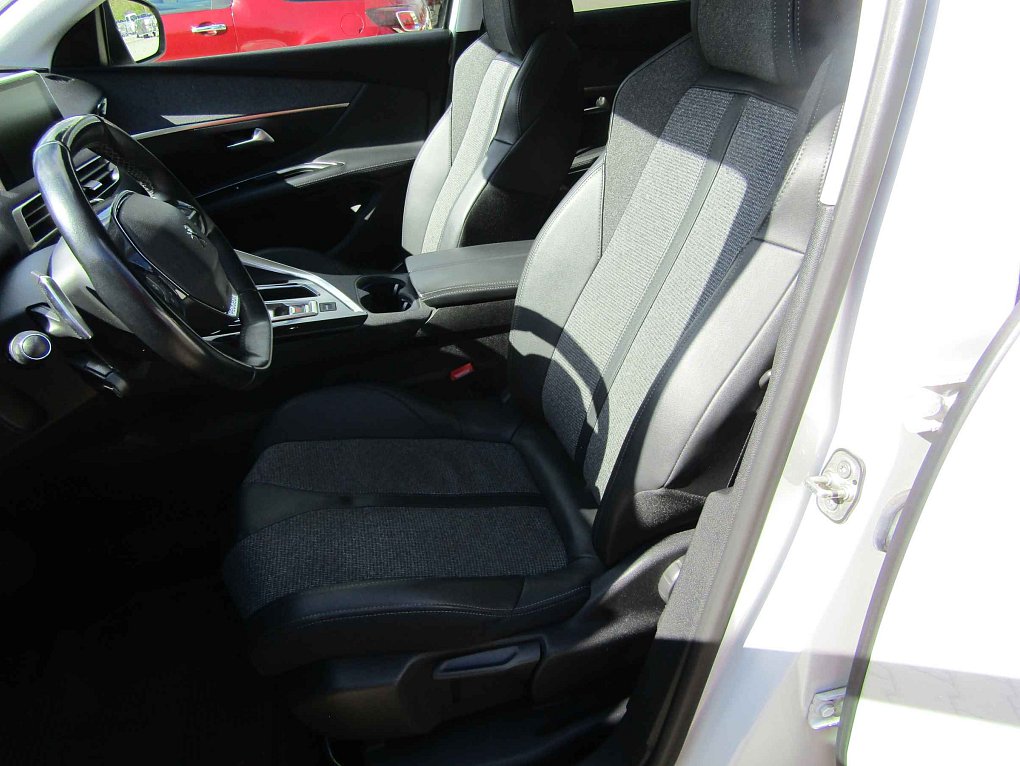 Peugeot 3008 1.5HDi 