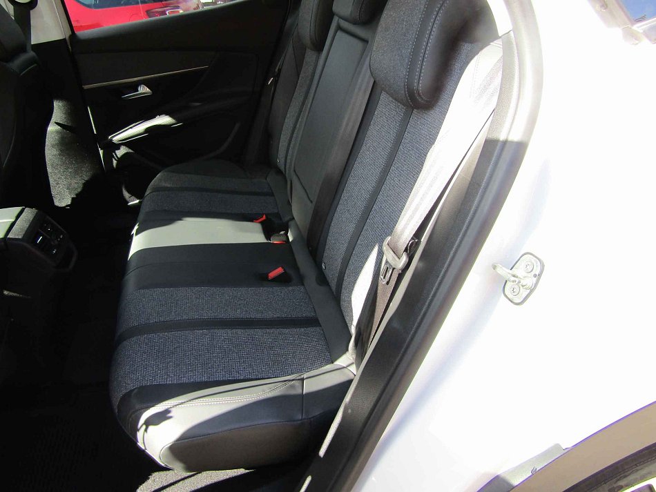 Peugeot 3008 1.5HDi 