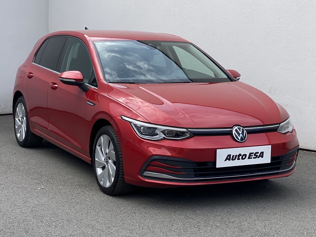 Volkswagen Golf 1.5 e-TSi Style