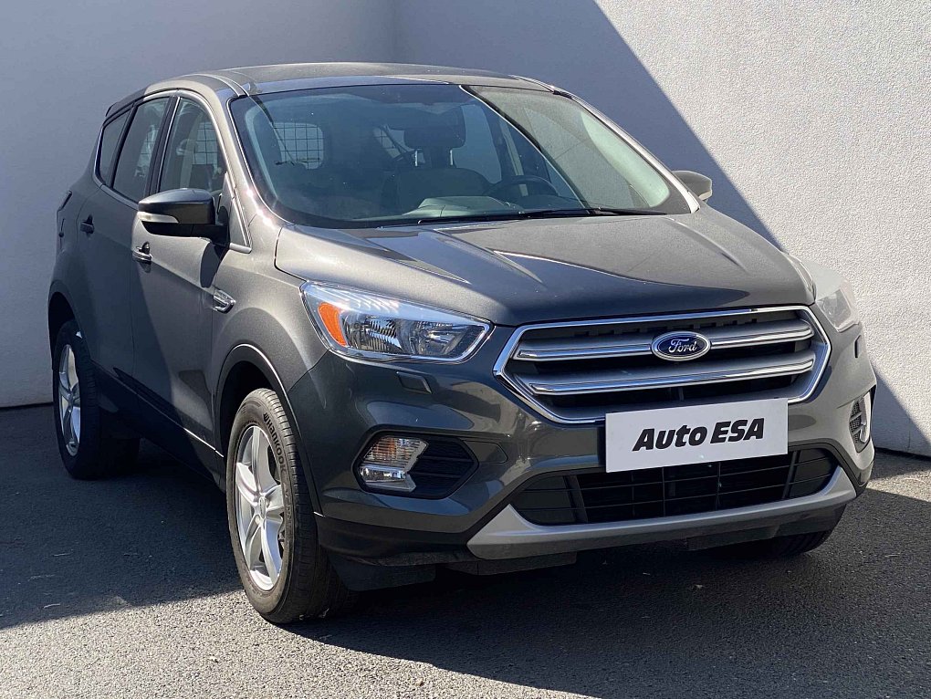 Ford Kuga 1.5EB Trend