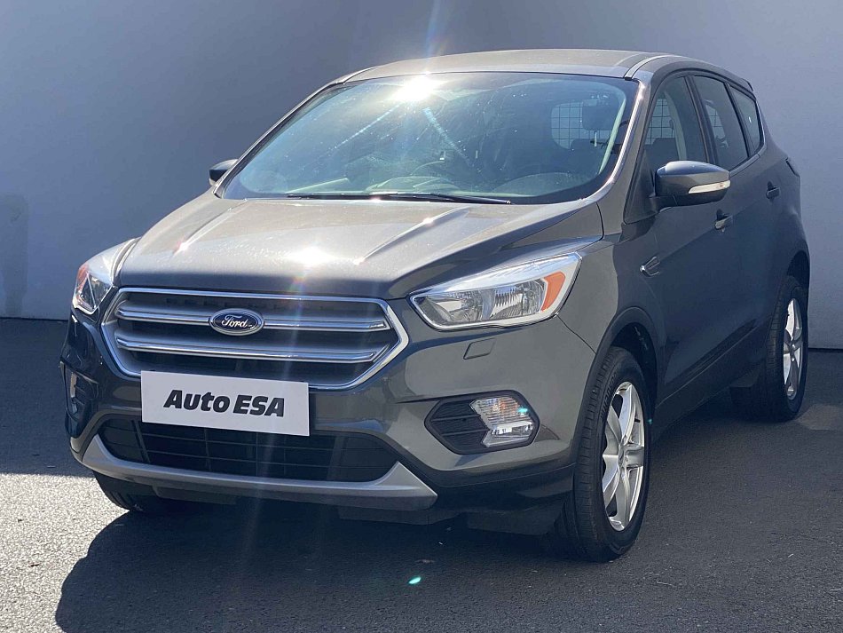 Ford Kuga 1.5EB Trend