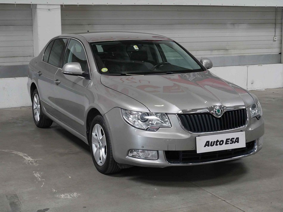 Škoda Superb II 2.0 TDi Elegance