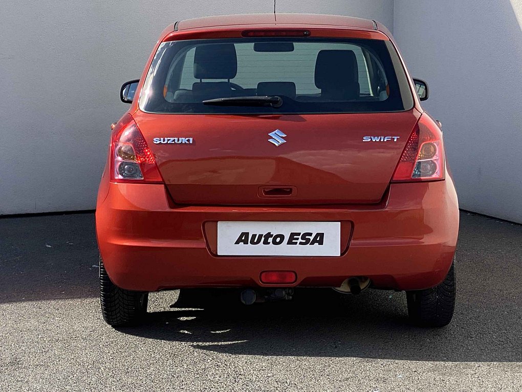 Suzuki Swift 1.3i 