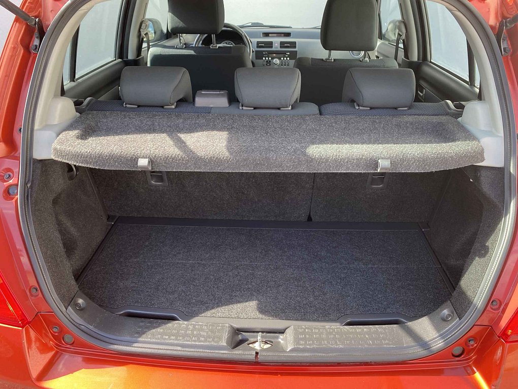 Suzuki Swift 1.3i 