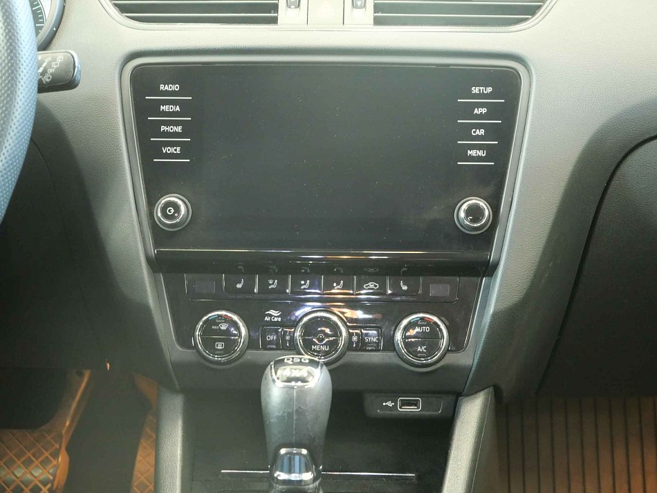 Škoda Octavia III 2.0 TDi Style 4X4