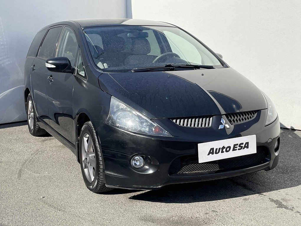 Mitsubishi Grandis 2.4i 