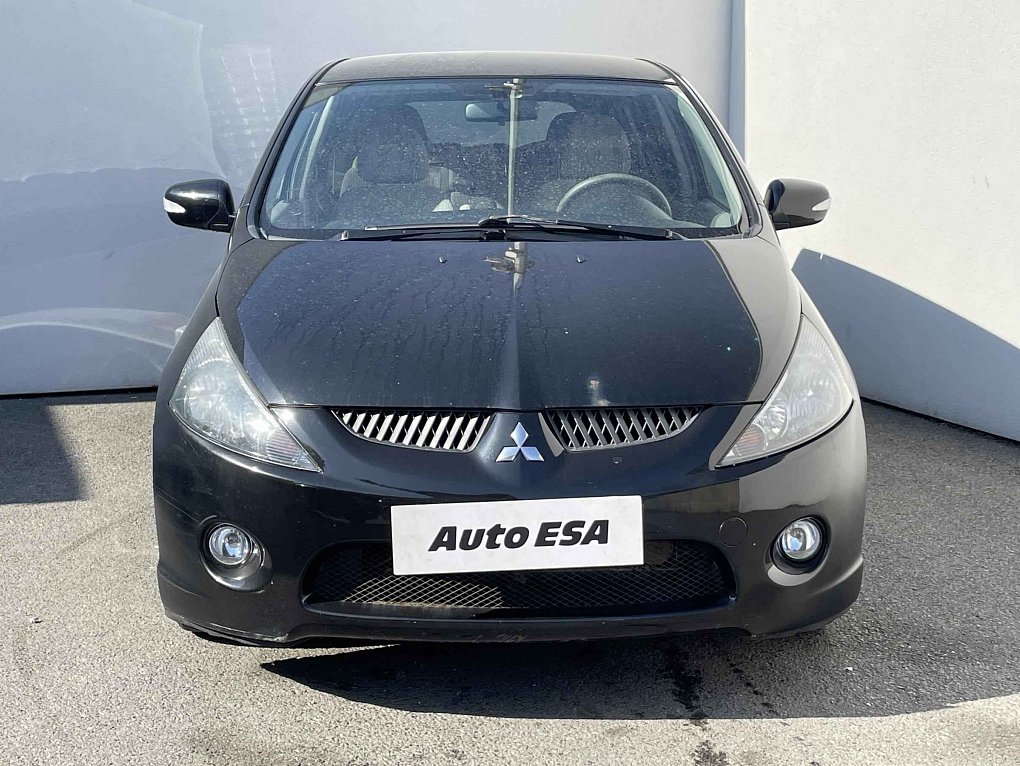 Mitsubishi Grandis 2.4i 