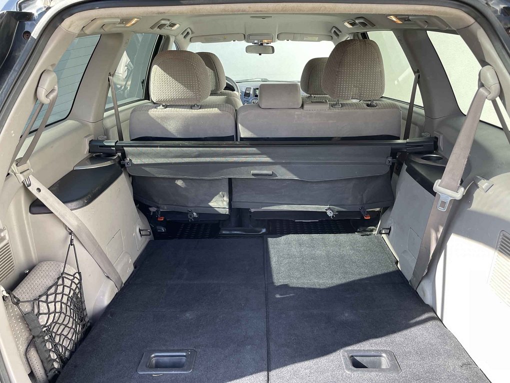 Mitsubishi Grandis 2.4i 