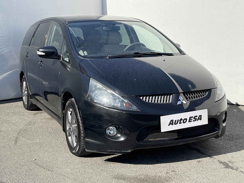 Mitsubishi Grandis 2.4i 
