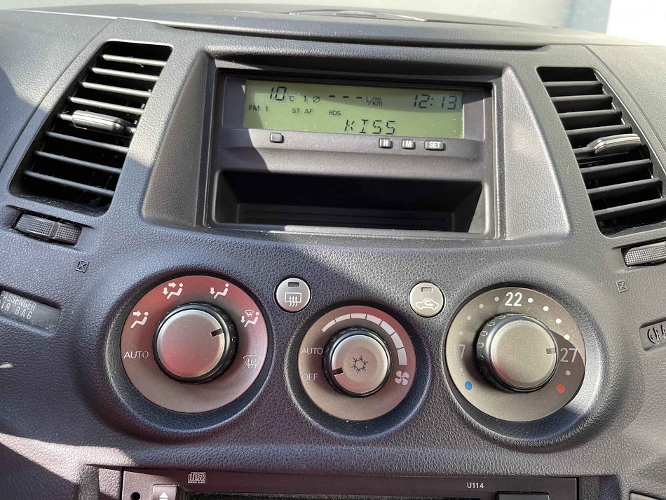 Mitsubishi Grandis 2.4i 