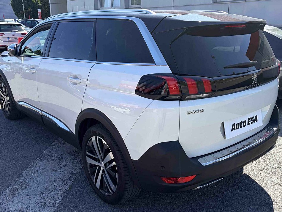 Peugeot 5008 2.0HDi  7míst