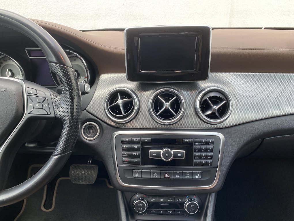 Mercedes-Benz CLA 2.2 CDI 