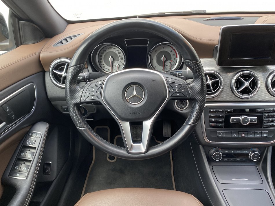 Mercedes-Benz CLA 2.2 CDI 