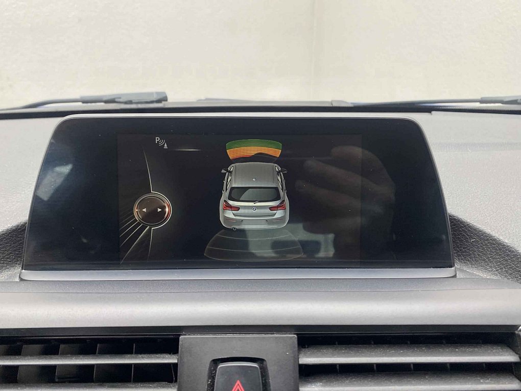 BMW Řada 1 1.5i Sport Line 118i