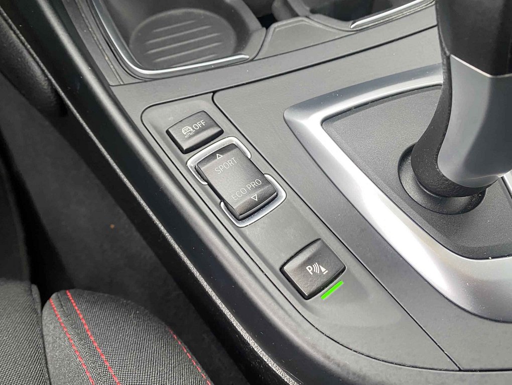 BMW Řada 1 1.5i Sport Line 118i