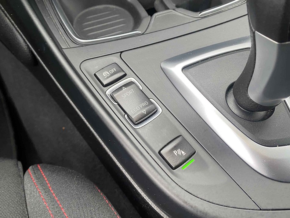 BMW Řada 1 1.5i Sport Line 118i