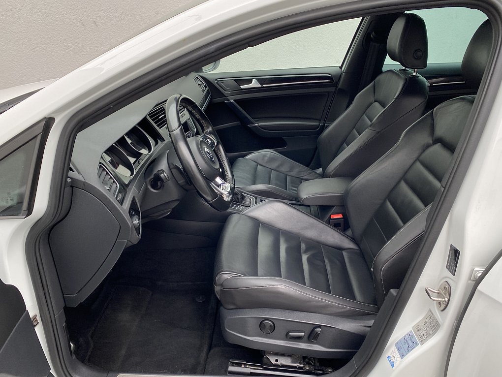Volkswagen Golf 2.0TDi  GTD