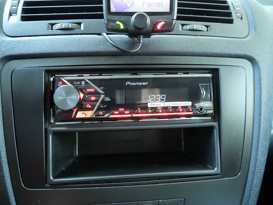 Škoda Octavia II 1.6i Ambiente