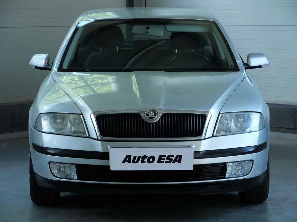 Škoda Octavia II 1.6i Ambiente