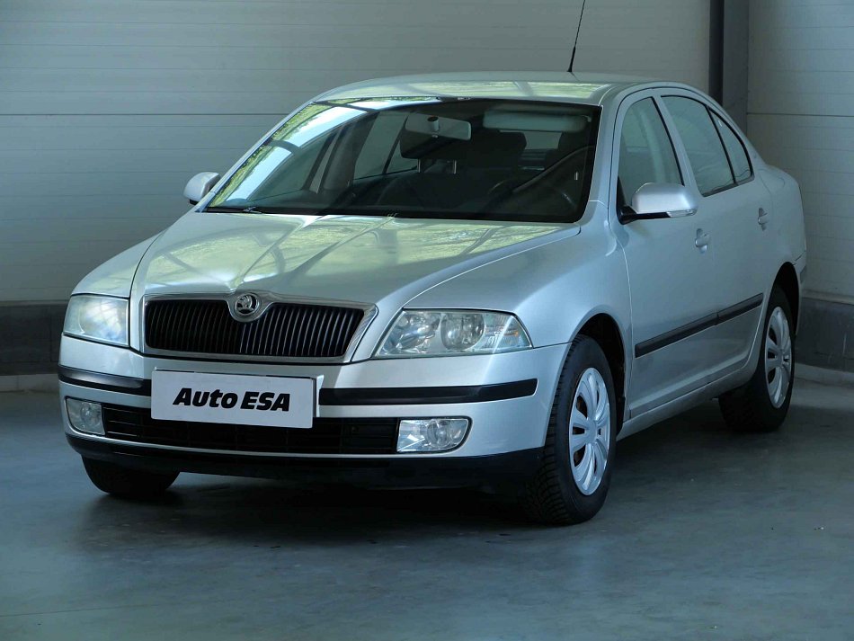 Škoda Octavia II 1.6i Ambiente