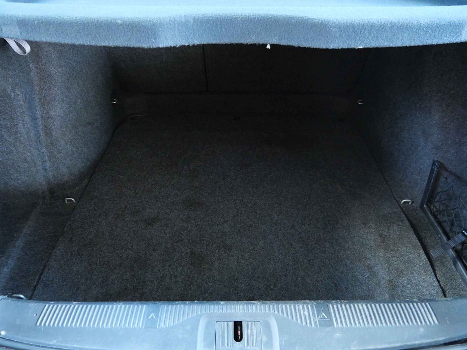 Škoda Octavia II 1.6i Ambiente