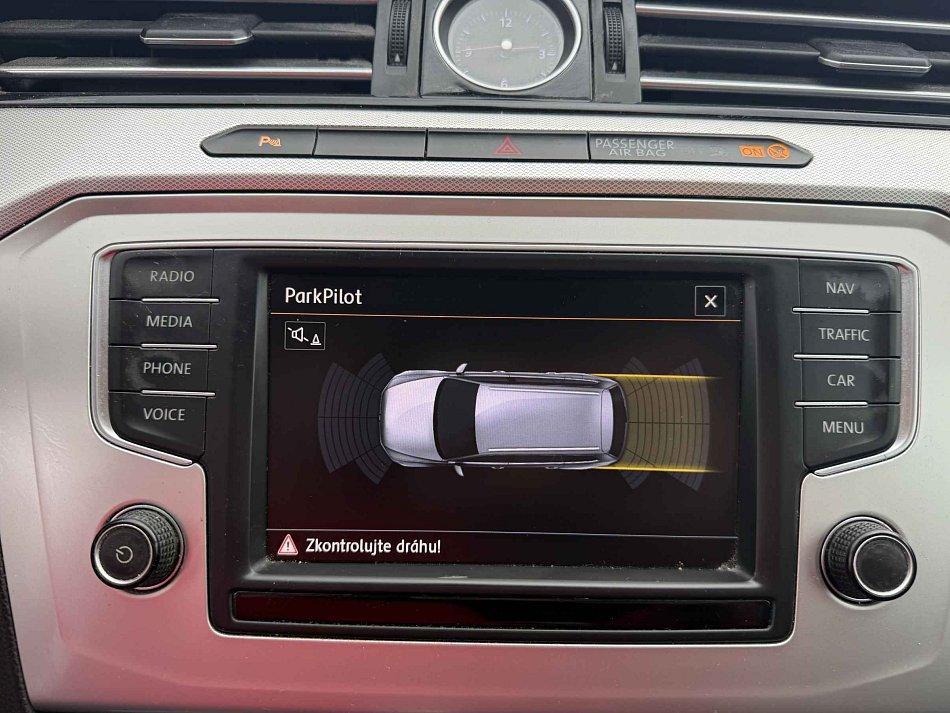 Volkswagen Passat 2.0 TDi 