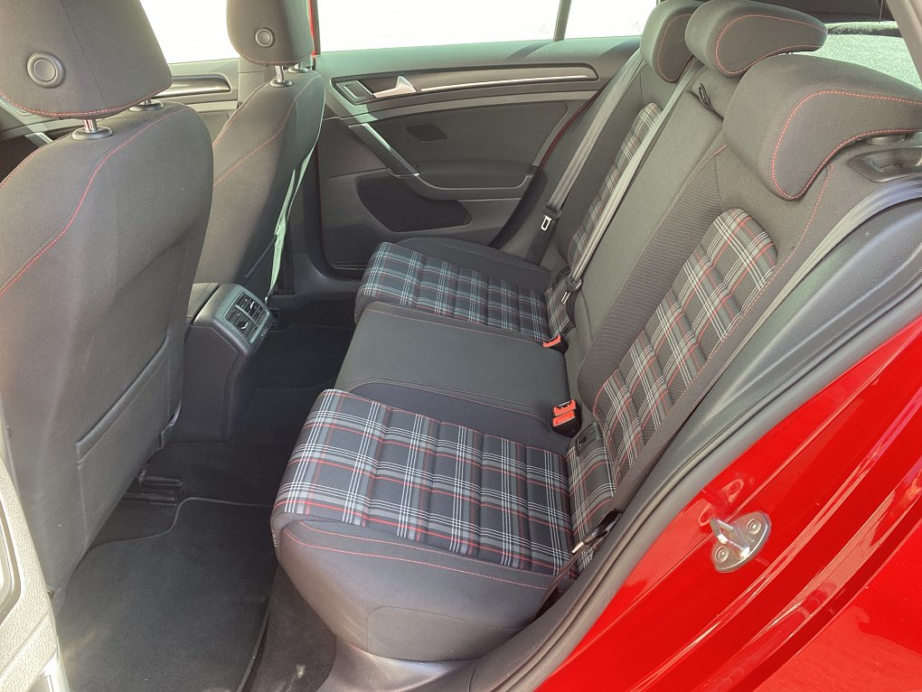 Volkswagen Golf 2.0 TSi GTi