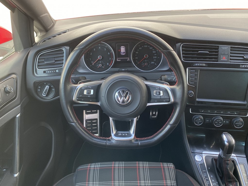 Volkswagen Golf 2.0 TSi GTi