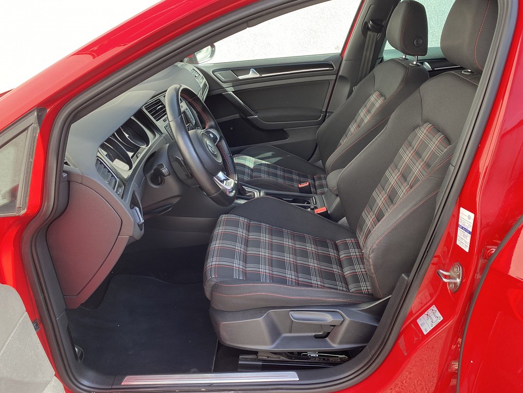 Volkswagen Golf 2.0 TSi GTi