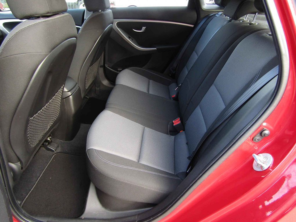 Hyundai I30 1.6GDi Trikolor