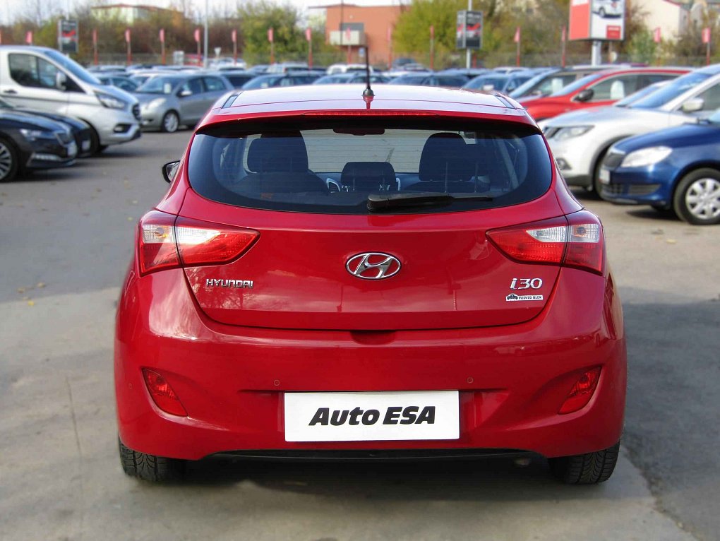 Hyundai I30 1.6GDi Trikolor