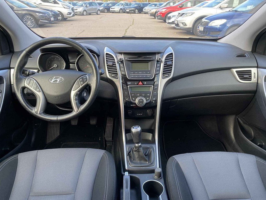 Hyundai I30 1.6GDi Trikolor