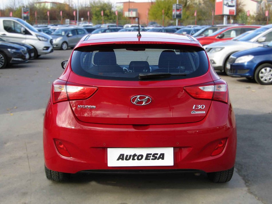 Hyundai I30 1.6GDi Trikolor