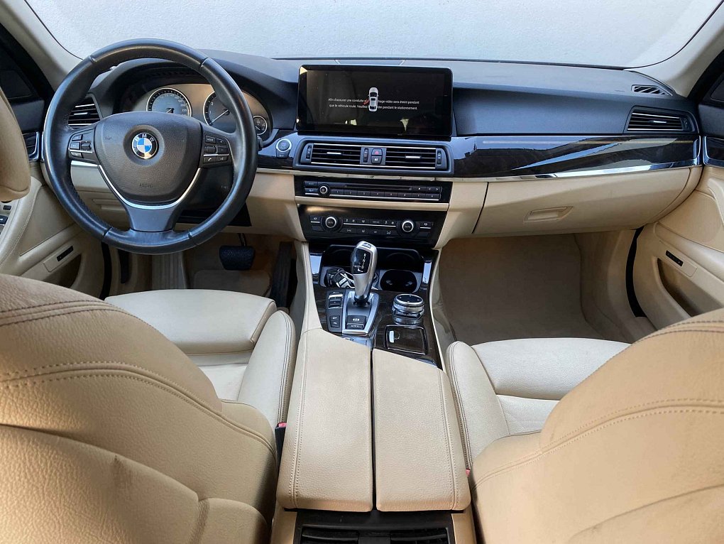 BMW Řada 5 2.0i LuxuryLine 528i xDrive