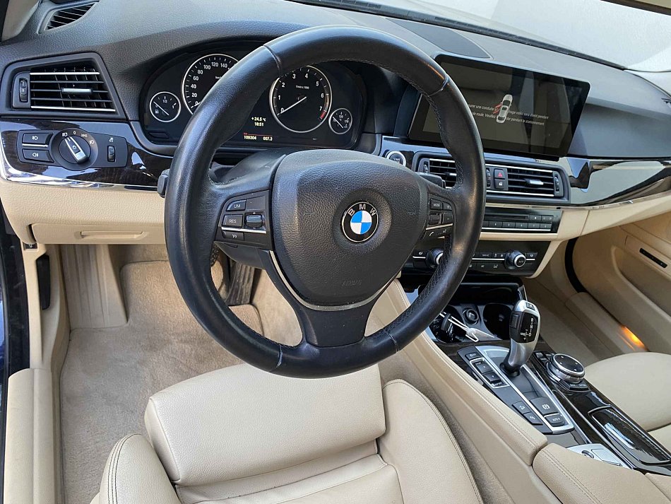 BMW Řada 5 2.0i LuxuryLine 528i xDrive
