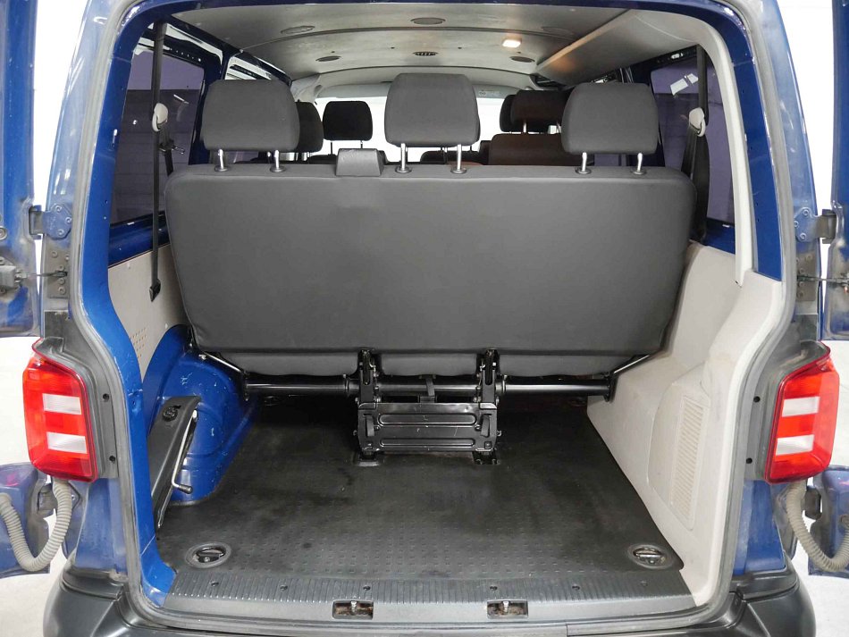 Volkswagen Transporter 2.0TDi  9míst