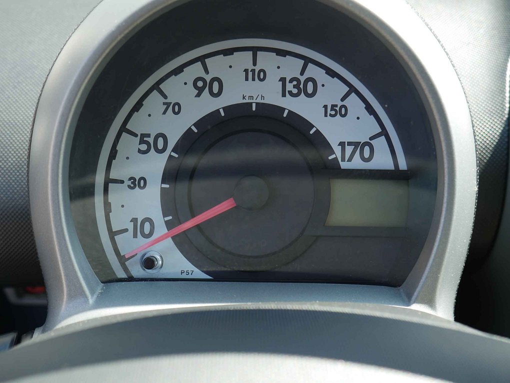 Peugeot 107 1.0i 