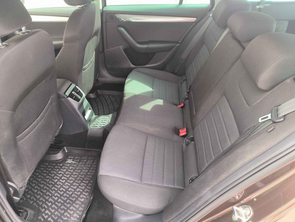 Škoda Octavia III 1.8 TSi Elegance